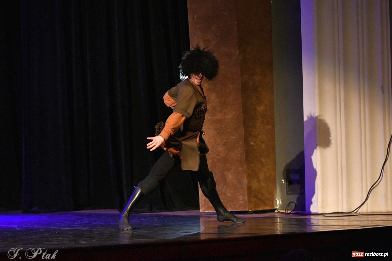 Zdjęcie w galerii na portalu naszraciborz.pl: Narodowa Perła Gruzji na deskach RCK  wiadomości z regionu