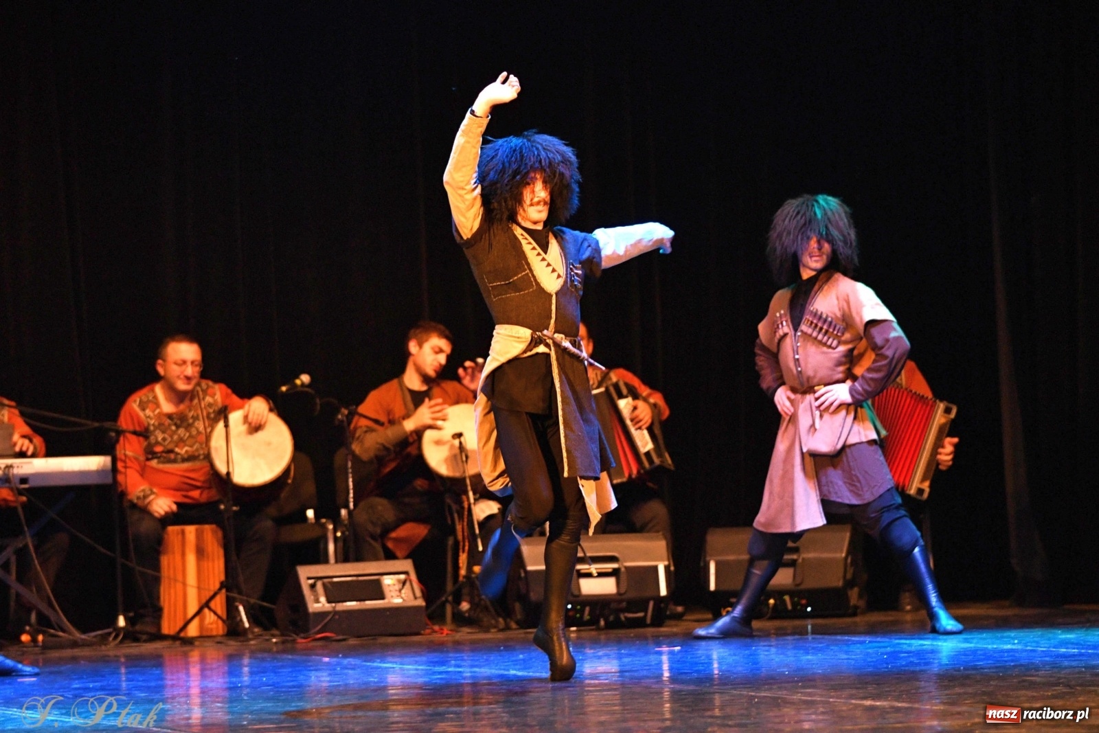 Zdjęcie w galerii na portalu naszraciborz.pl: Narodowa Perła Gruzji na deskach RCK  wiadomości z regionu