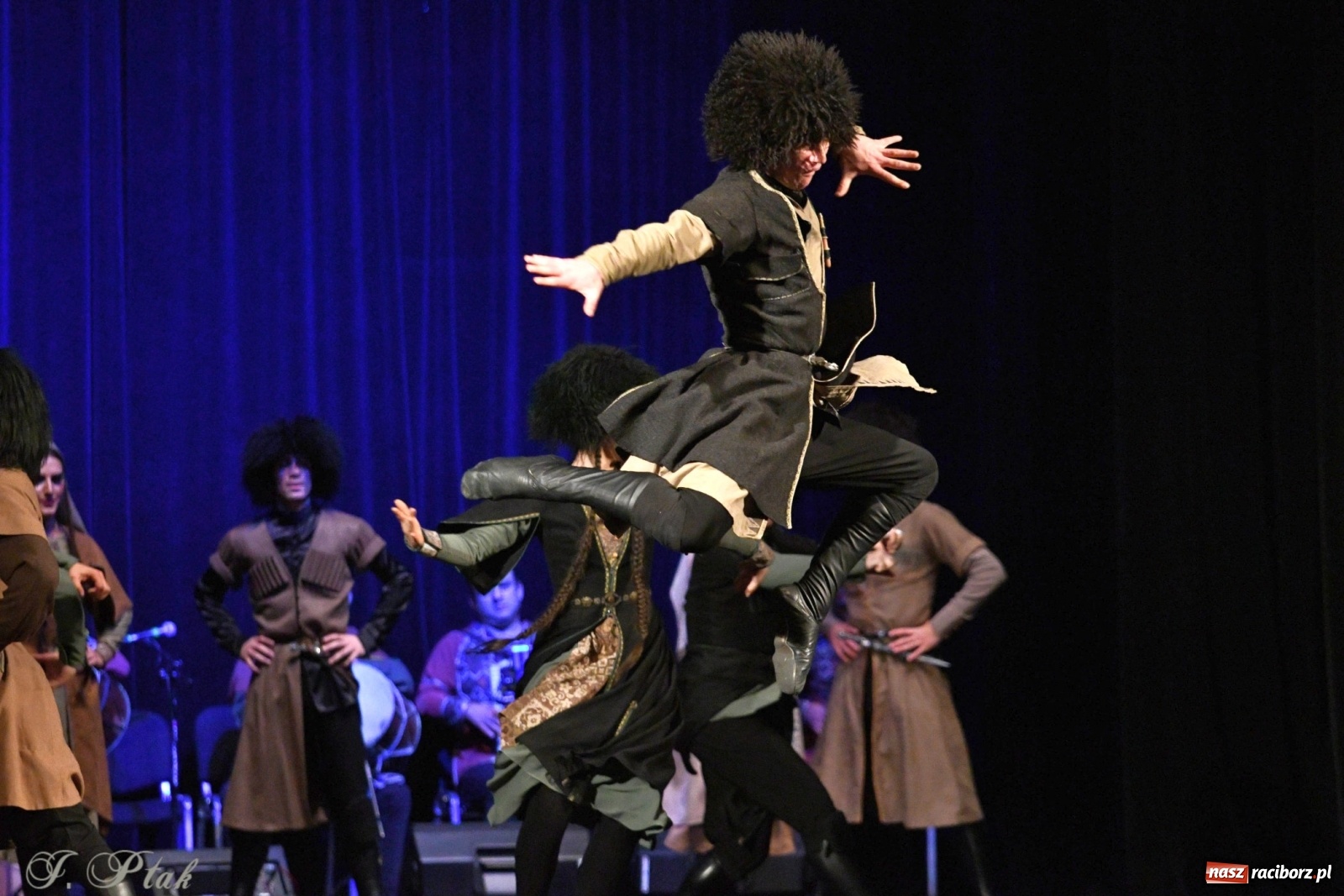 Zdjęcie w galerii na portalu naszraciborz.pl: Narodowa Perła Gruzji na deskach RCK  wiadomości z regionu