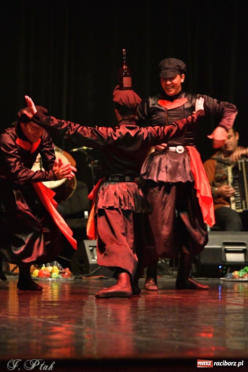 Zdjęcie w galerii na portalu naszraciborz.pl: Narodowa Perła Gruzji na deskach RCK  wiadomości z regionu