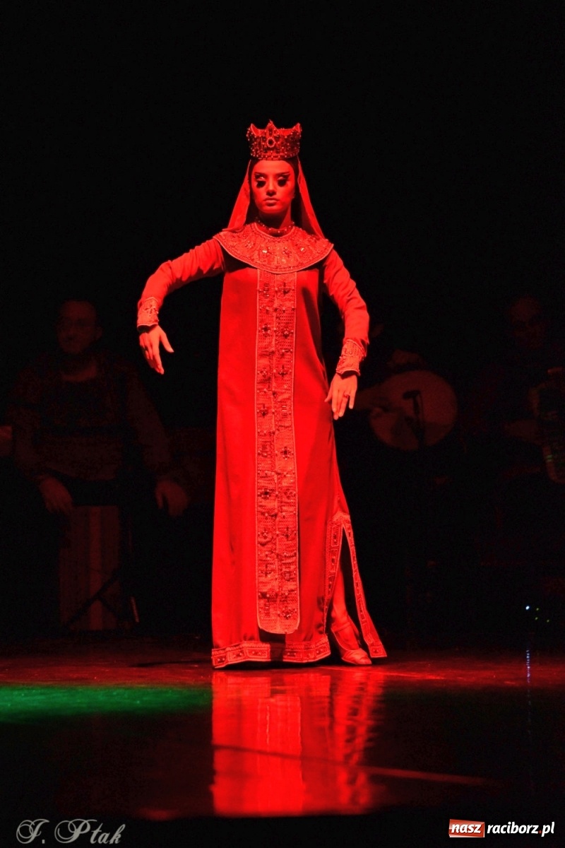 Zdjęcie w galerii na portalu naszraciborz.pl: Narodowa Perła Gruzji na deskach RCK  wiadomości z regionu