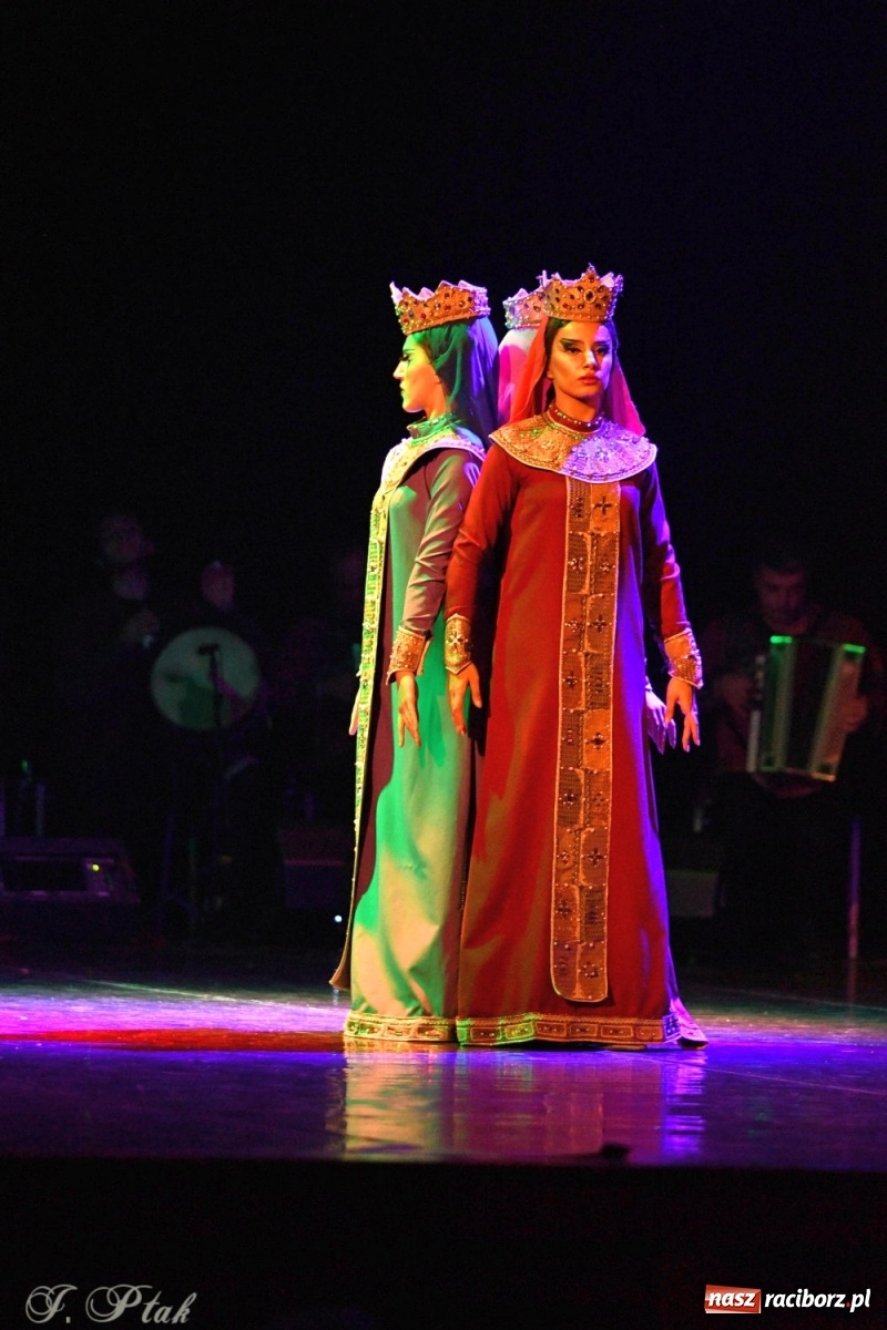 Zdjęcie w galerii na portalu naszraciborz.pl: Narodowa Perła Gruzji na deskach RCK  wiadomości z regionu