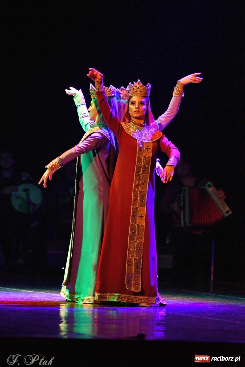 Zdjęcie w galerii na portalu naszraciborz.pl: Narodowa Perła Gruzji na deskach RCK  wiadomości z regionu