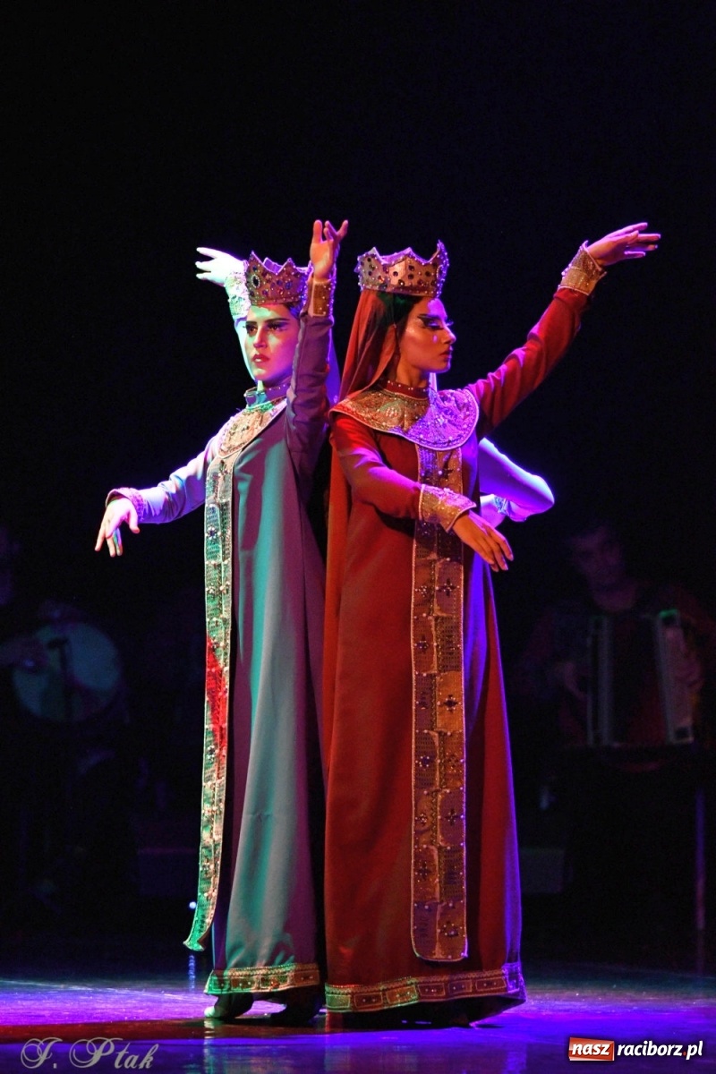 Zdjęcie w galerii na portalu naszraciborz.pl: Narodowa Perła Gruzji na deskach RCK  wiadomości z regionu