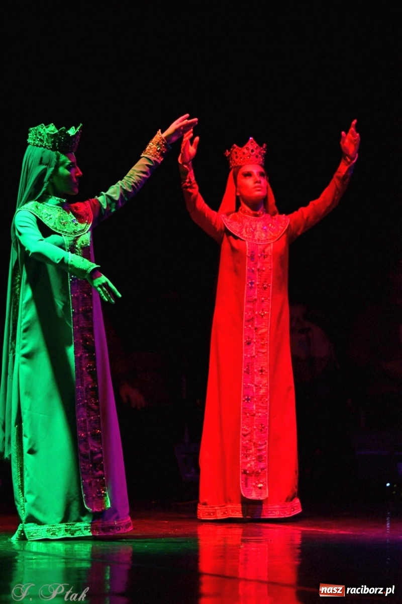 Zdjęcie w galerii na portalu naszraciborz.pl: Narodowa Perła Gruzji na deskach RCK  wiadomości z regionu