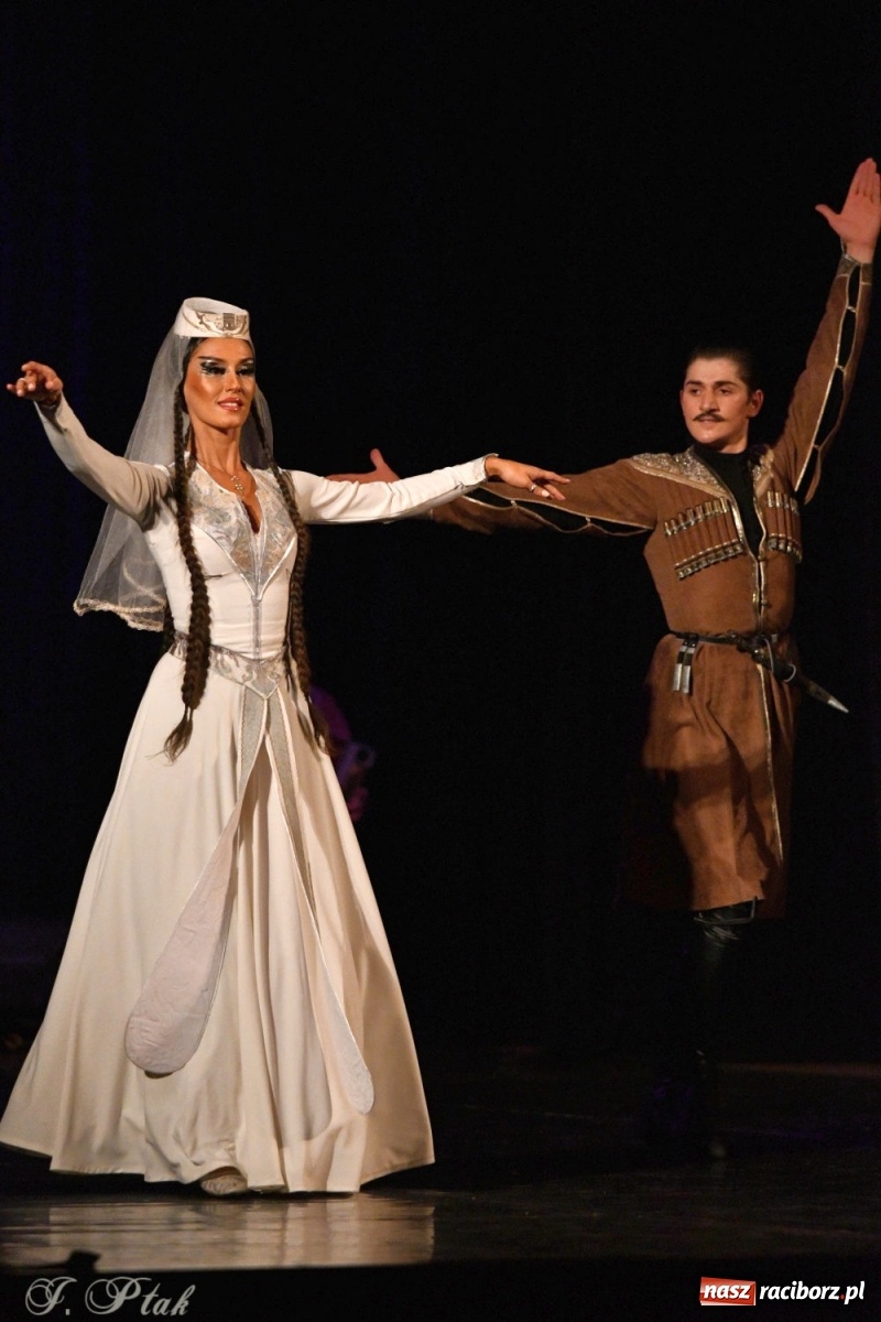 Zdjęcie w galerii na portalu naszraciborz.pl: Narodowa Perła Gruzji na deskach RCK  wiadomości z regionu