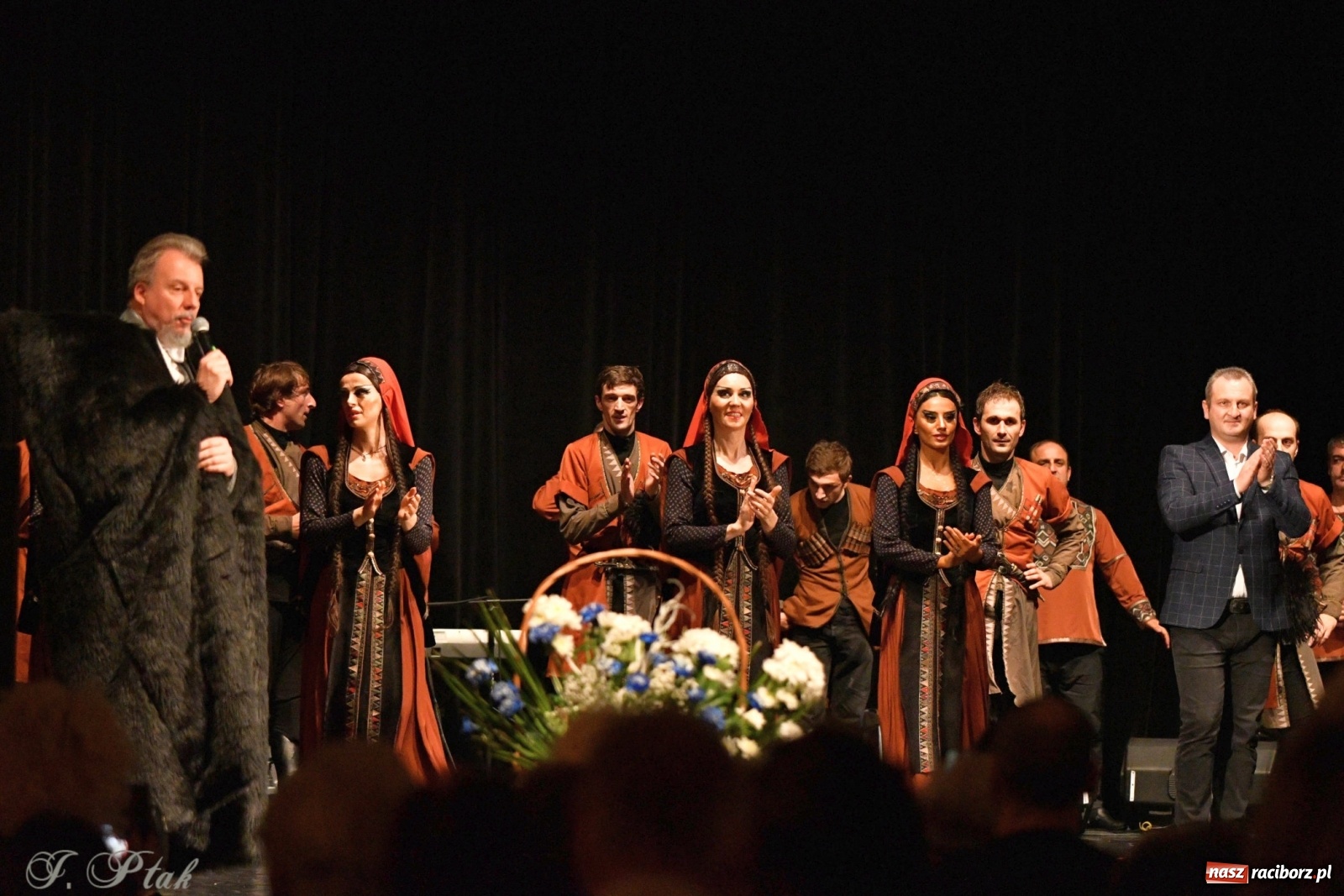 Zdjęcie w galerii na portalu naszraciborz.pl: Narodowa Perła Gruzji na deskach RCK  wiadomości z regionu