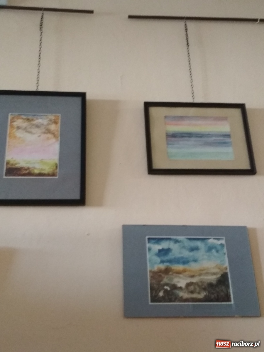 Zdjęcie w galerii na portalu naszraciborz.pl: Wystawa prac Mariana Chmieleckiego w Bibliotece Pedagogicznej wiadomości z regionu
