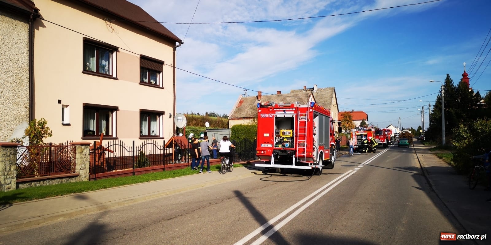 Zdjęcie w galerii na portalu naszraciborz.pl: Pożar w Krzanowicach. Spłonęła doszczętnie altana [FOTO i WIDEO] wiadomości z regionu