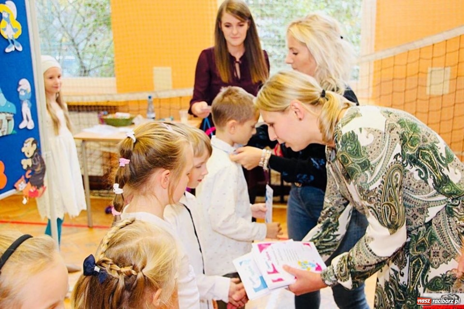 Zdjęcie w galerii na portalu naszraciborz.pl: W SP 13 pasowali na świetlika  wiadomości z regionu