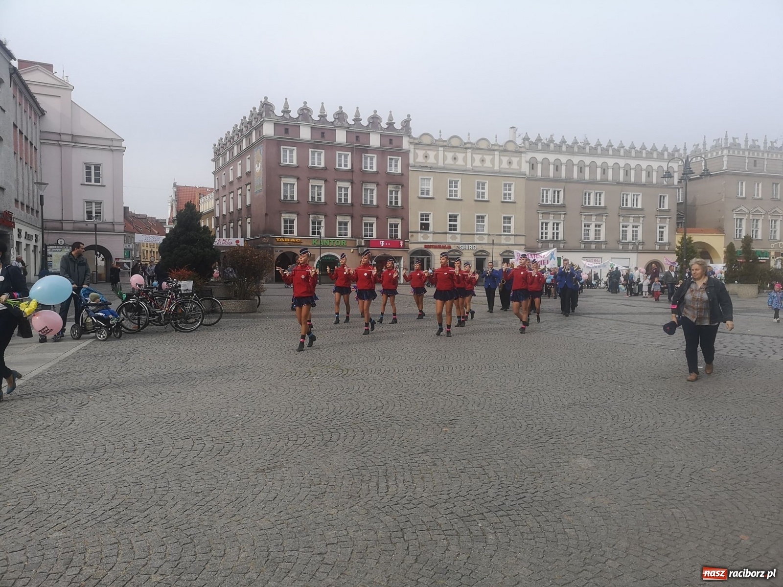 Zdjęcie w galerii na portalu naszraciborz.pl: Marsz Nadziei przeszedł ulicami Raciborza już po raz dwudziesty [FOTO i WIDEO] wiadomości z regionu