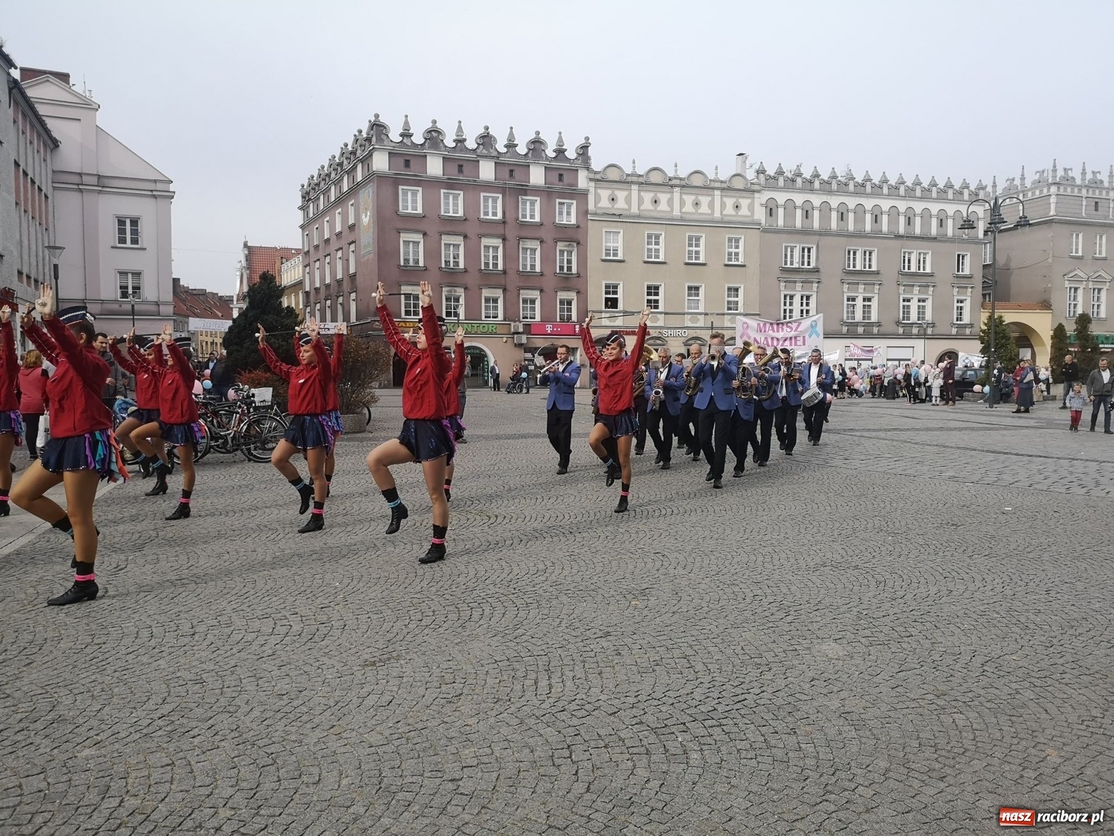 Zdjęcie w galerii na portalu naszraciborz.pl: Marsz Nadziei przeszedł ulicami Raciborza już po raz dwudziesty [FOTO i WIDEO] wiadomości z regionu