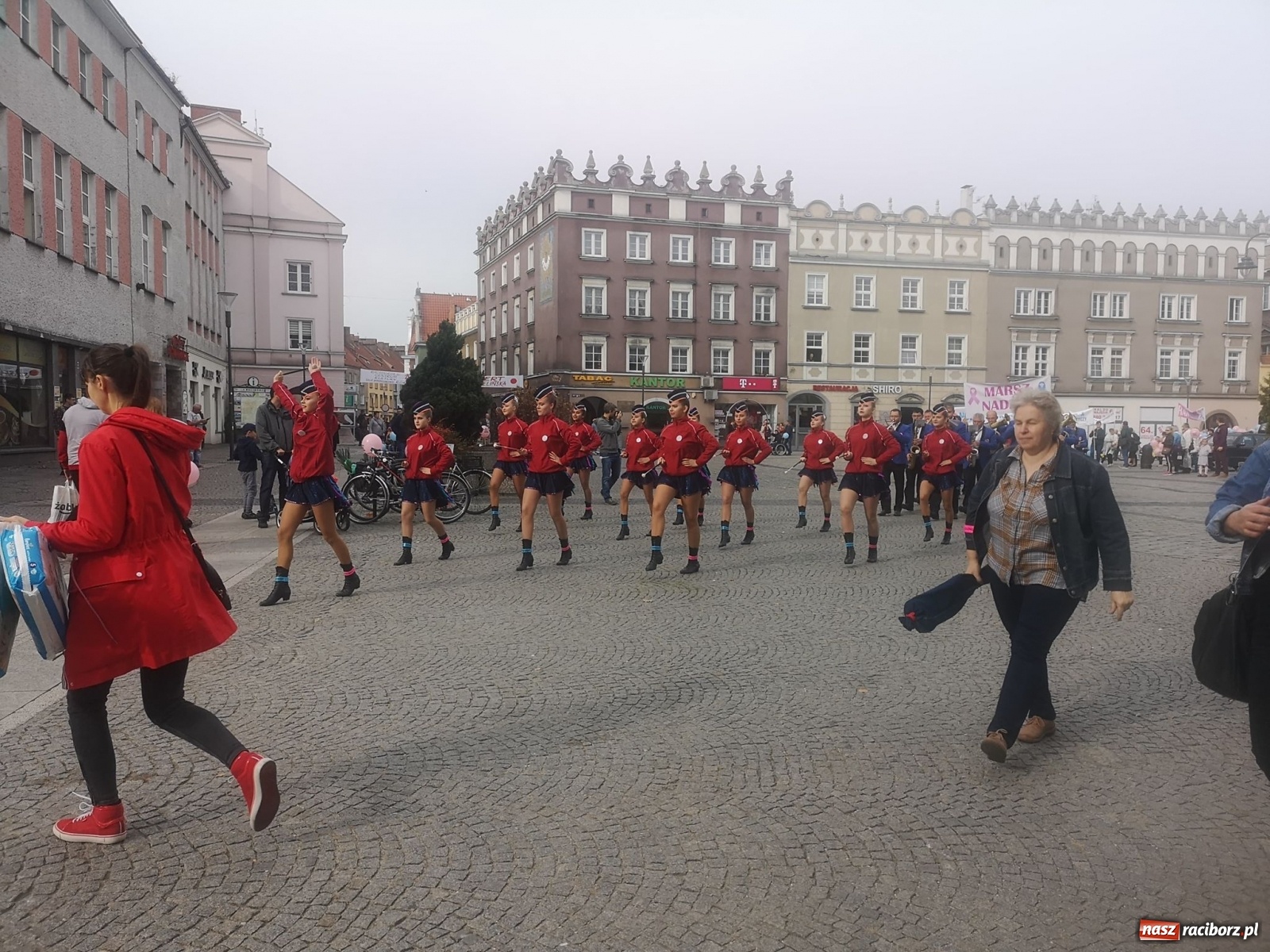 Zdjęcie w galerii na portalu naszraciborz.pl: Marsz Nadziei przeszedł ulicami Raciborza już po raz dwudziesty [FOTO i WIDEO] wiadomości z regionu