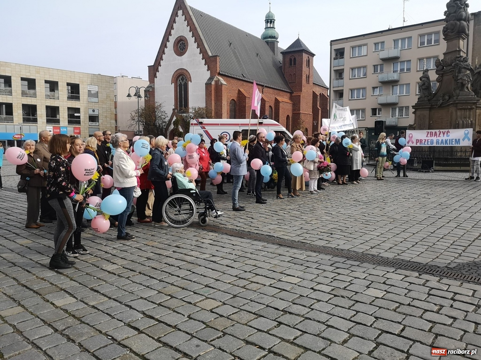Zdjęcie w galerii na portalu naszraciborz.pl: Marsz Nadziei przeszedł ulicami Raciborza już po raz dwudziesty [FOTO i WIDEO] wiadomości z regionu