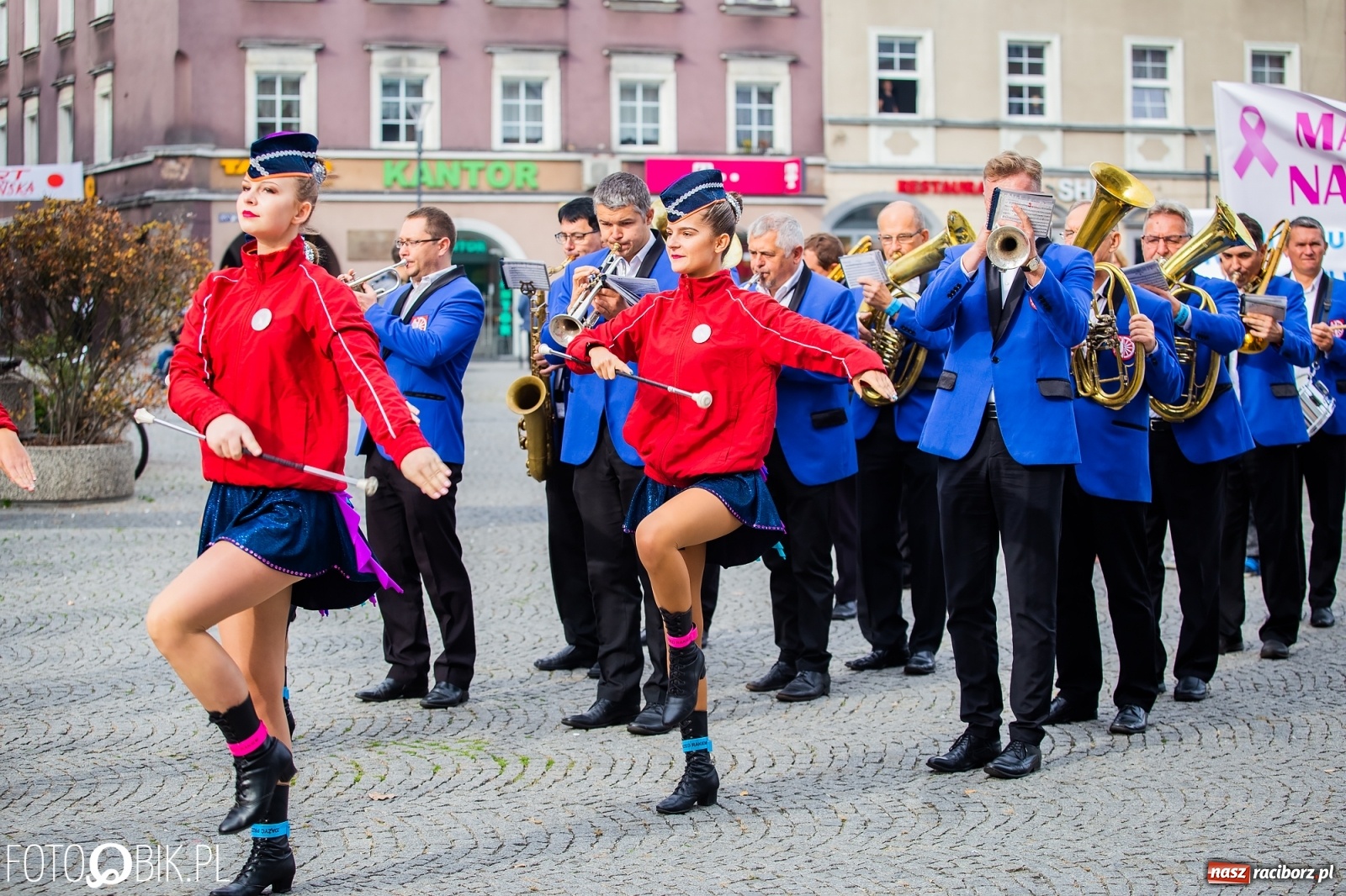 Zdjęcie w galerii na portalu naszraciborz.pl: Marsz Nadziei przeszedł ulicami Raciborza już po raz dwudziesty [FOTO i WIDEO] wiadomości z regionu