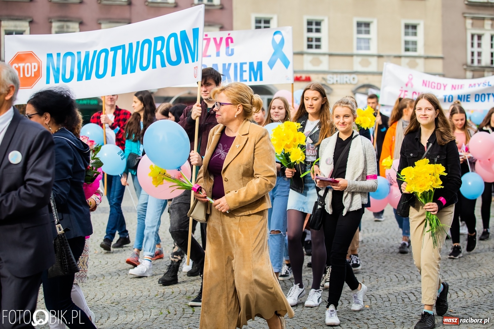Zdjęcie w galerii na portalu naszraciborz.pl: Marsz Nadziei przeszedł ulicami Raciborza już po raz dwudziesty [FOTO i WIDEO] wiadomości z regionu