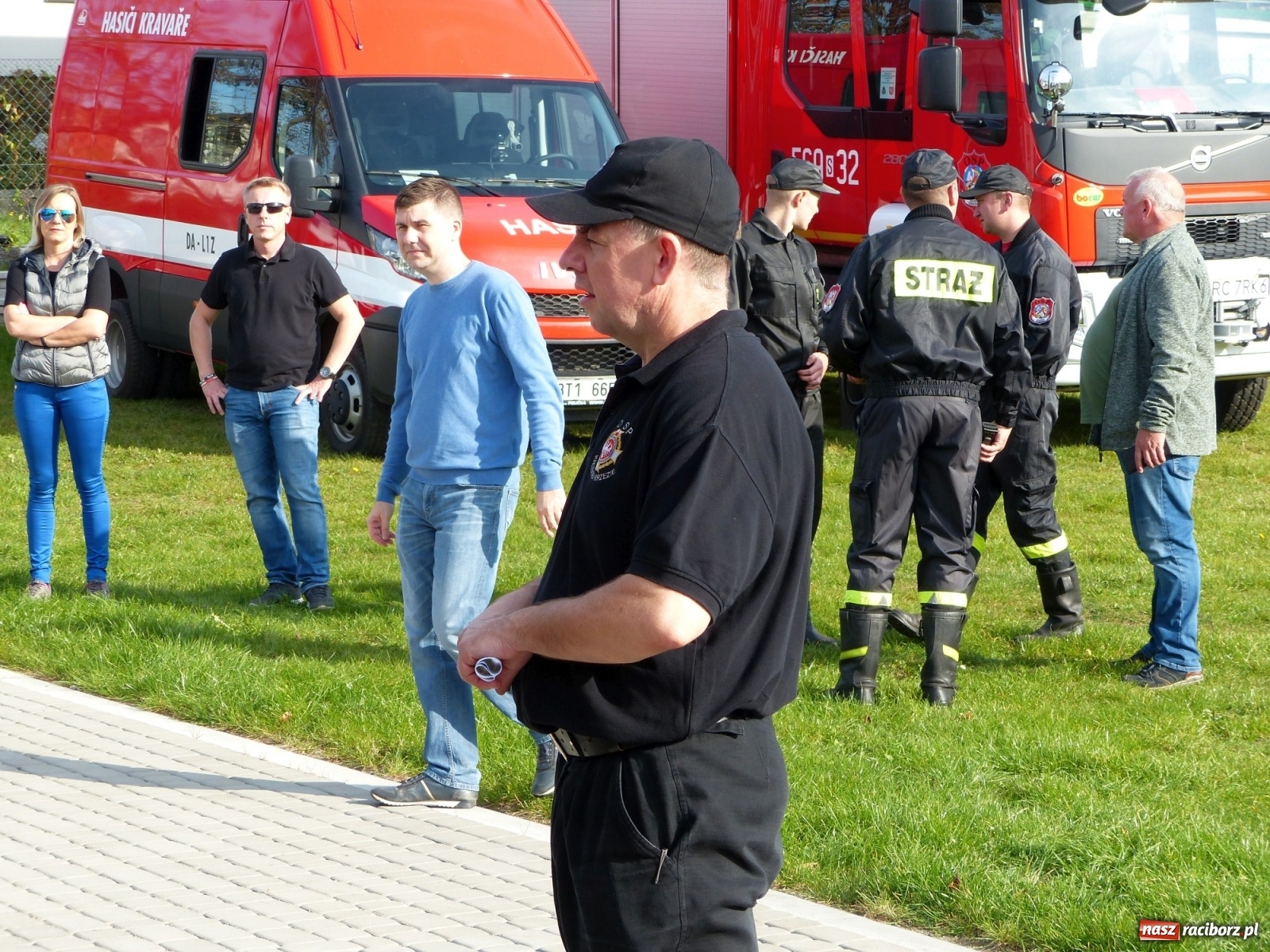 Zdjęcie w galerii na portalu naszraciborz.pl: Ponad dwudziestu strażaków poszukiwało dziś dwóch rannych grzybiarzy  wiadomości z regionu