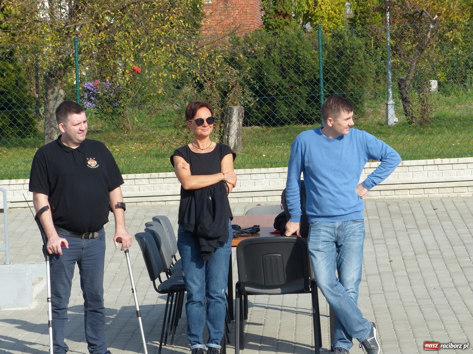 Zdjęcie w galerii na portalu naszraciborz.pl: Ponad dwudziestu strażaków poszukiwało dziś dwóch rannych grzybiarzy  wiadomości z regionu