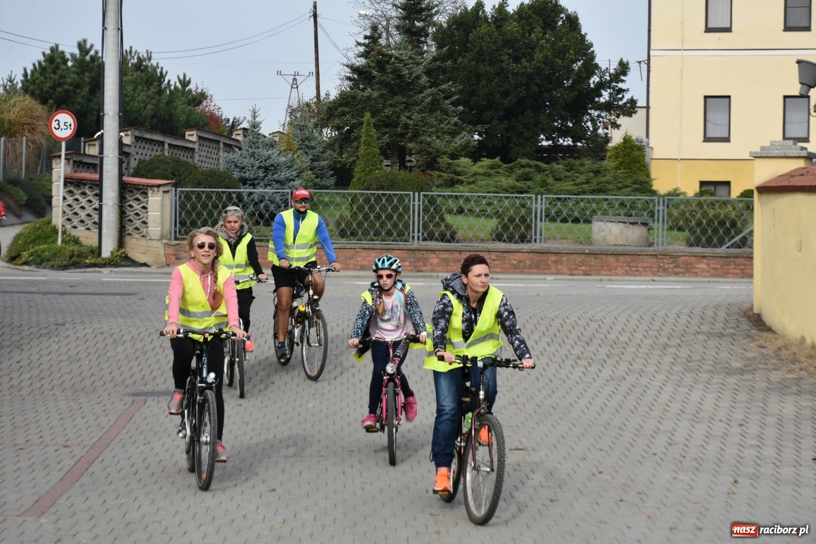 Zdjęcie w galerii na portalu naszraciborz.pl: W gminie Krzyżanowice zakończyli sezon rowerowy [FOTO]  wiadomości z regionu