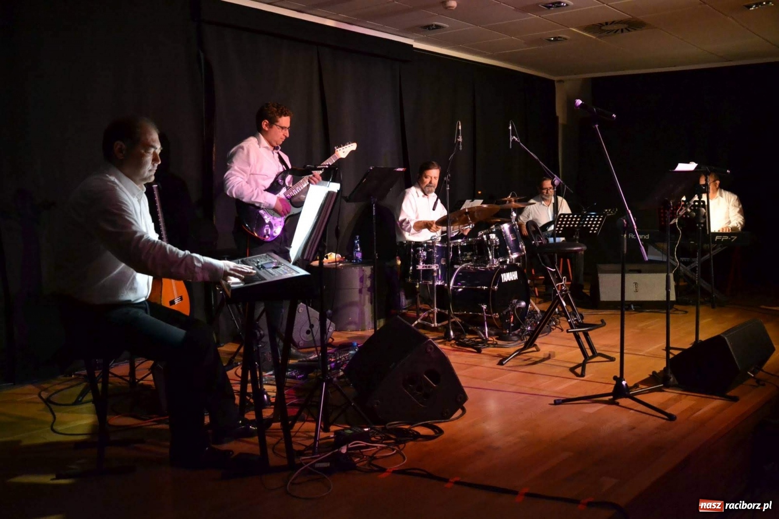 Zdjęcie w galerii na portalu naszraciborz.pl: Zamkowa jazzowa jesień z Grupą Bez Nazwy wiadomości z regionu