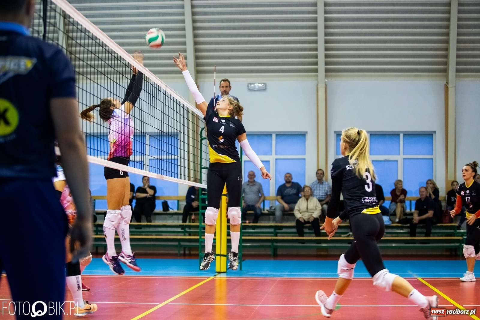 Zdjęcie w galerii na portalu naszraciborz.pl: Katowicki Sokół rozszarpał Krzanowice wiadomości z regionu