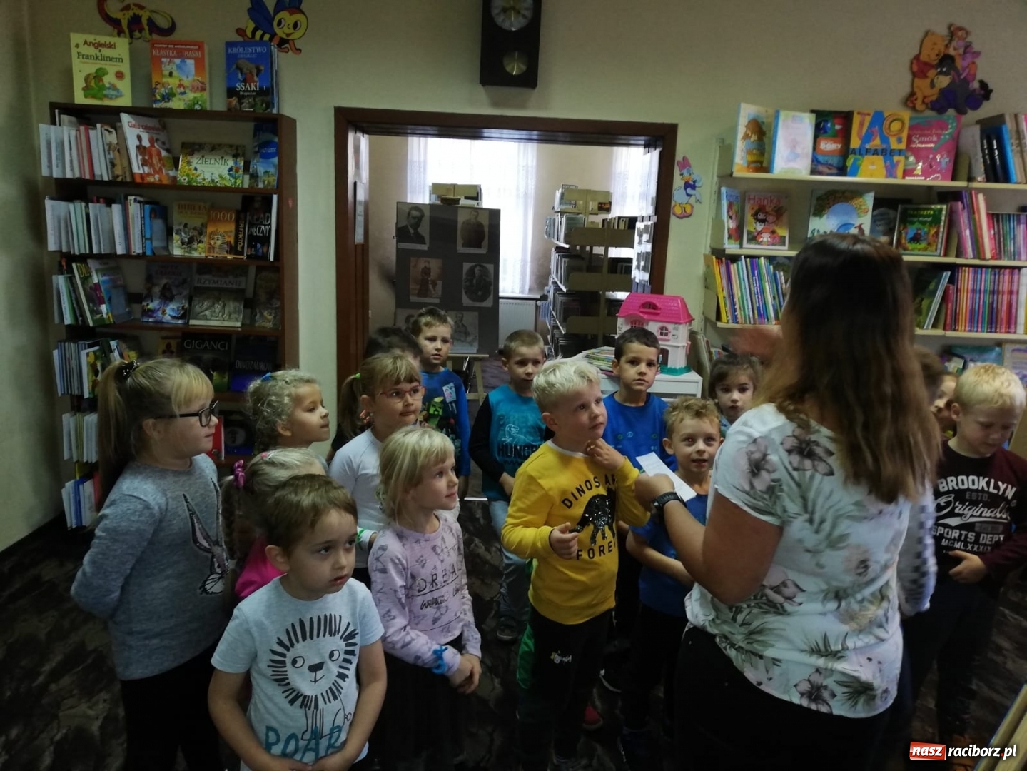Zdjęcie w galerii na portalu naszraciborz.pl: Biedroneczki i Misie gościły w rudzkiej bibliotece wiadomości z regionu