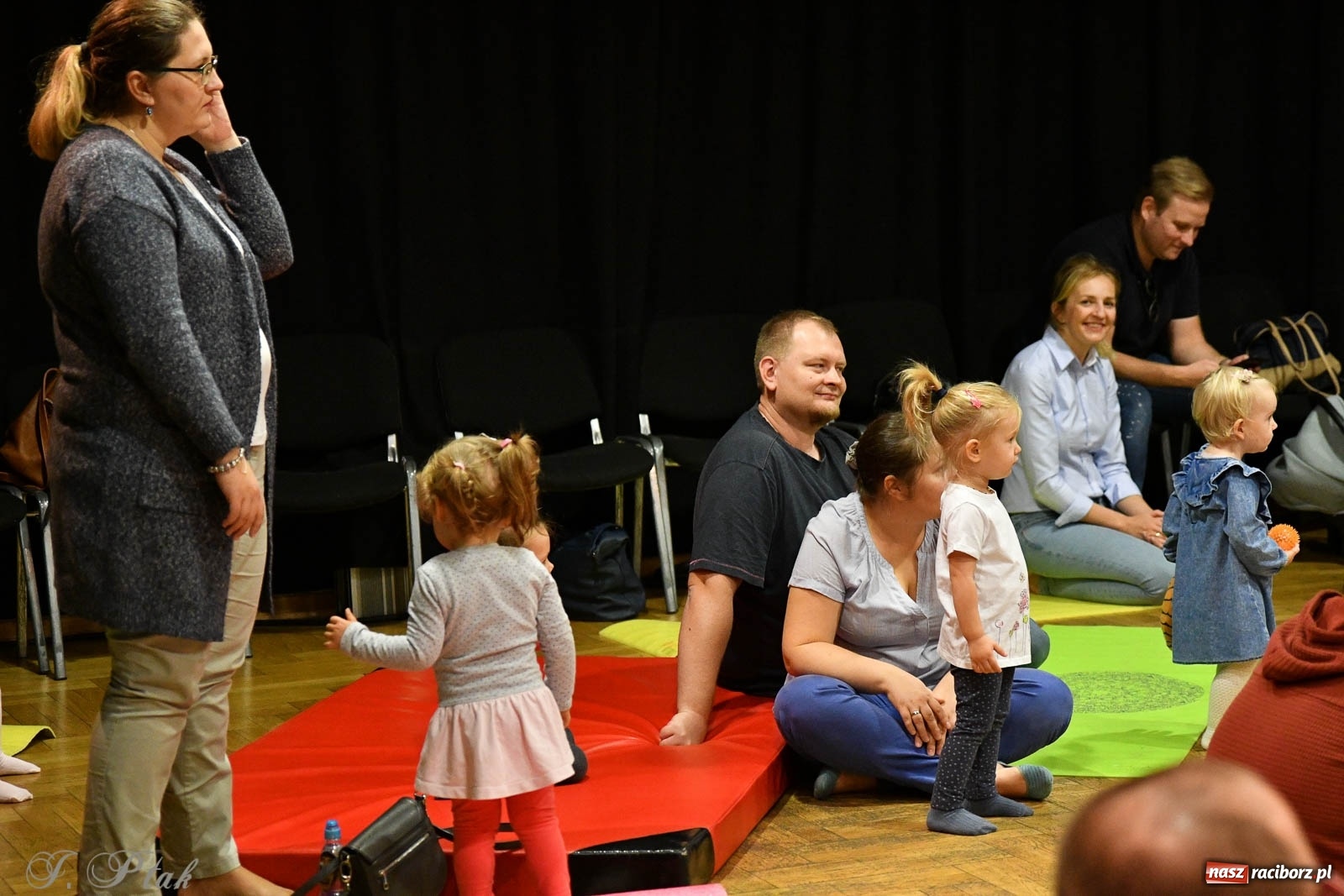 Zdjęcie w galerii na portalu naszraciborz.pl: Maluchy w krainie dźwięku. Popołudniowe spotkania z muzyką wróciły do RCK wiadomości z regionu