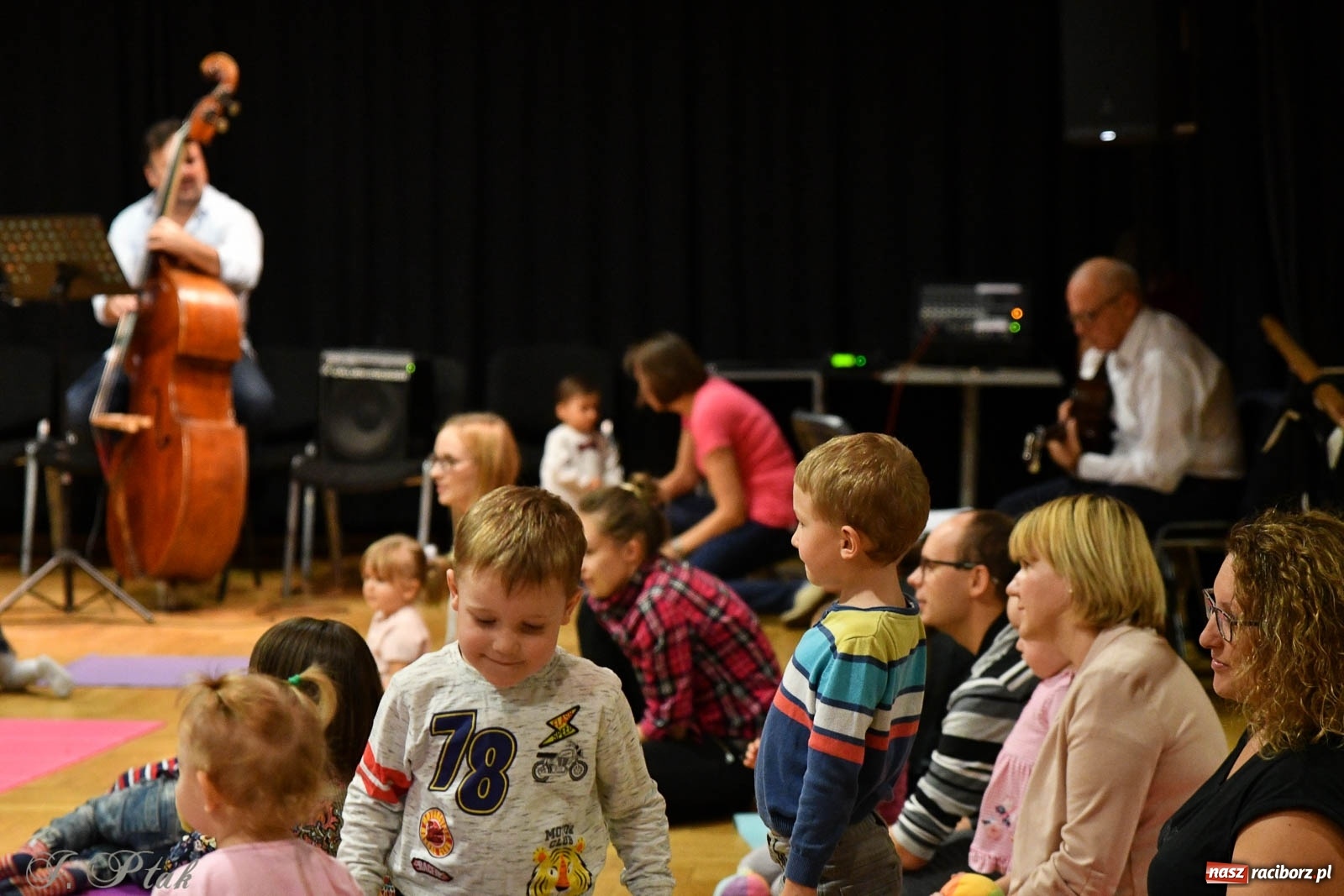 Zdjęcie w galerii na portalu naszraciborz.pl: Maluchy w krainie dźwięku. Popołudniowe spotkania z muzyką wróciły do RCK wiadomości z regionu