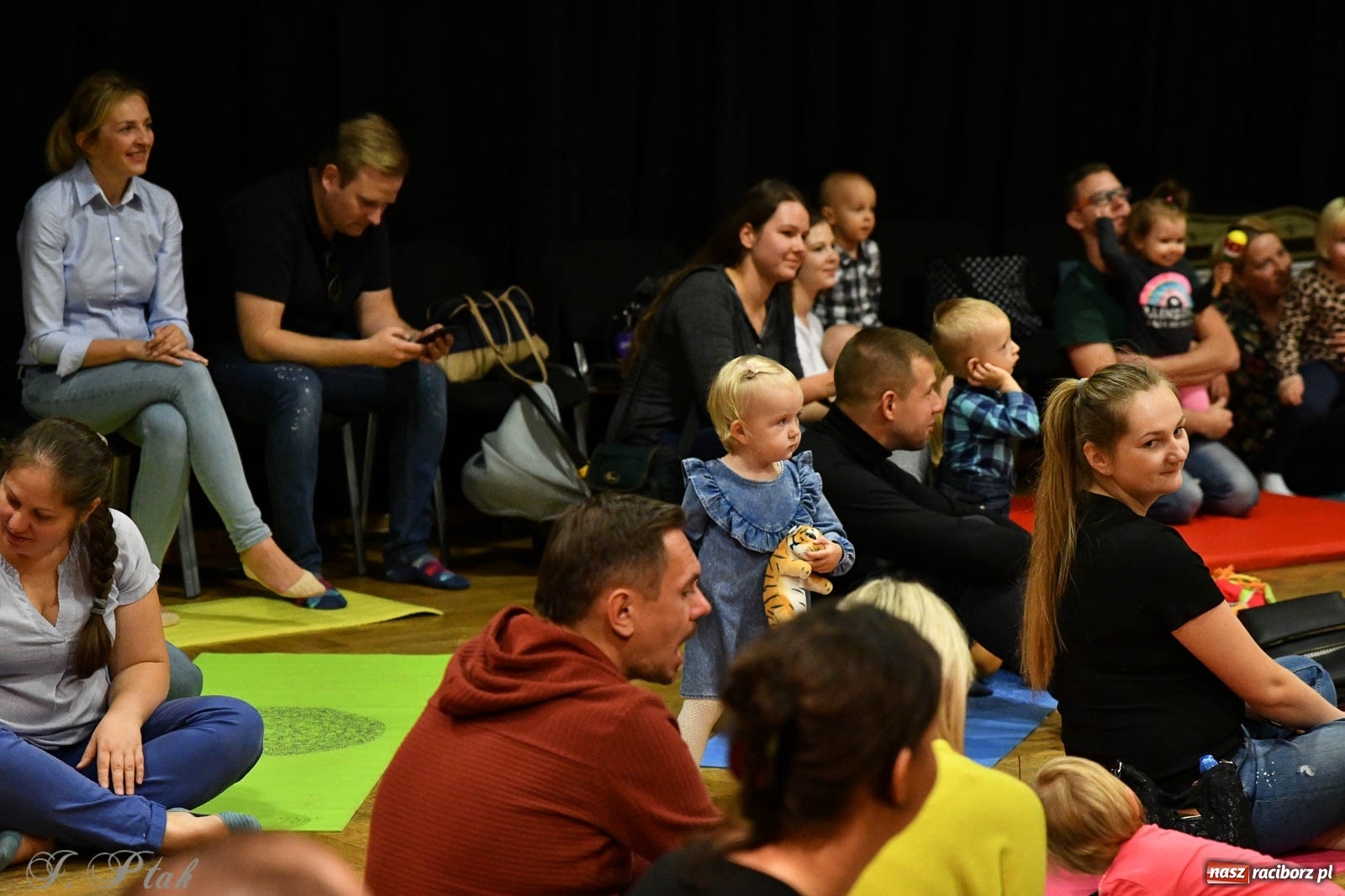 Zdjęcie w galerii na portalu naszraciborz.pl: Maluchy w krainie dźwięku. Popołudniowe spotkania z muzyką wróciły do RCK wiadomości z regionu