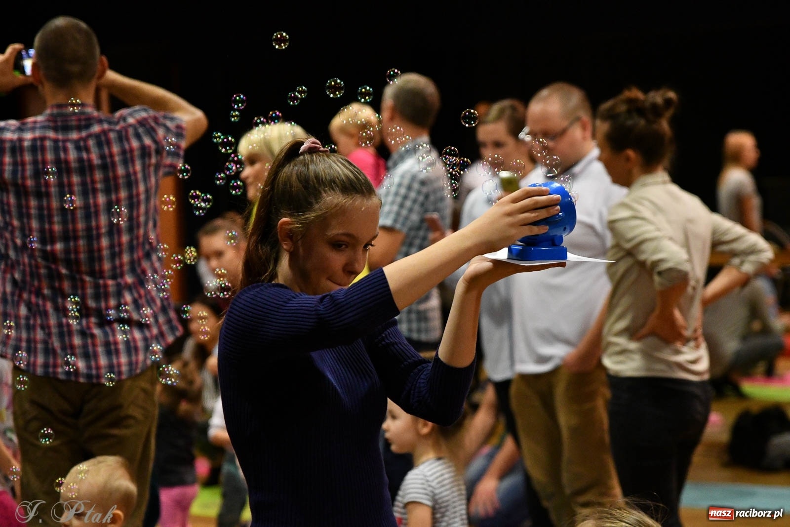 Zdjęcie w galerii na portalu naszraciborz.pl: Maluchy w krainie dźwięku. Popołudniowe spotkania z muzyką wróciły do RCK wiadomości z regionu