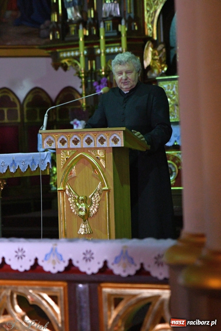 Zdjęcie w galerii na portalu naszraciborz.pl: Historia parafii Ostróg dostępna już na youtube.com wiadomości z regionu