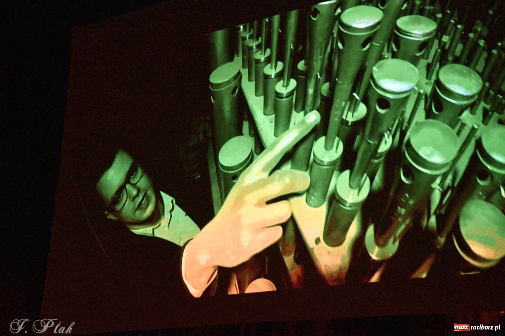 Zdjęcie w galerii na portalu naszraciborz.pl: Historia parafii Ostróg dostępna już na youtube.com wiadomości z regionu