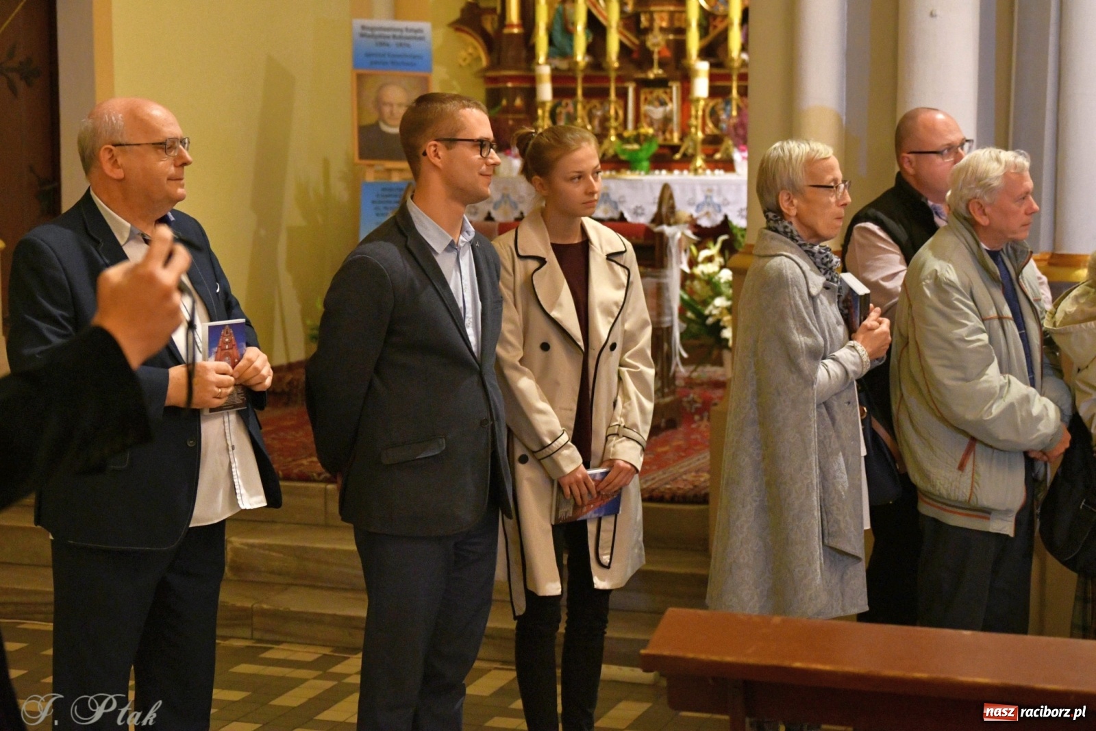 Zdjęcie w galerii na portalu naszraciborz.pl: Historia parafii Ostróg dostępna już na youtube.com wiadomości z regionu