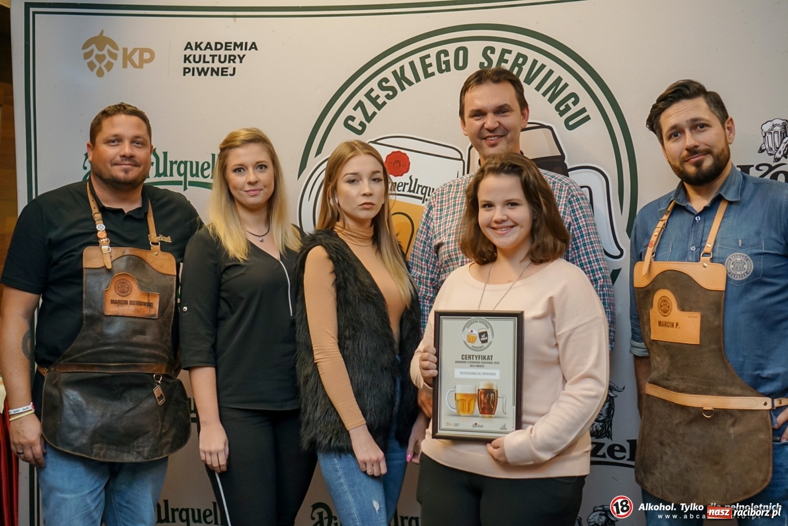 Zdjęcie w galerii na portalu naszraciborz.pl: Piwowar piwo warzy, barman je tworzy wiadomości z regionu