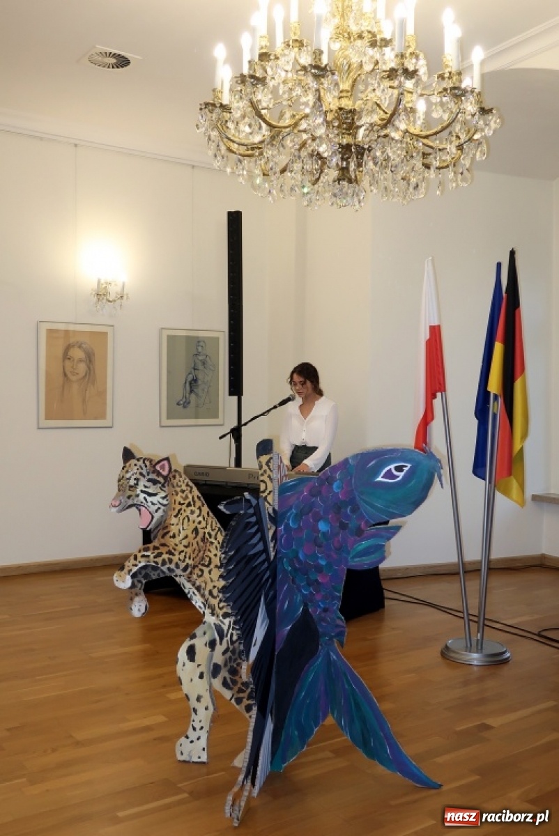 Zdjęcie w galerii na portalu naszraciborz.pl: Wizyta z partnerskich powiatów połączona z wernisażem na Zamku wiadomości z regionu