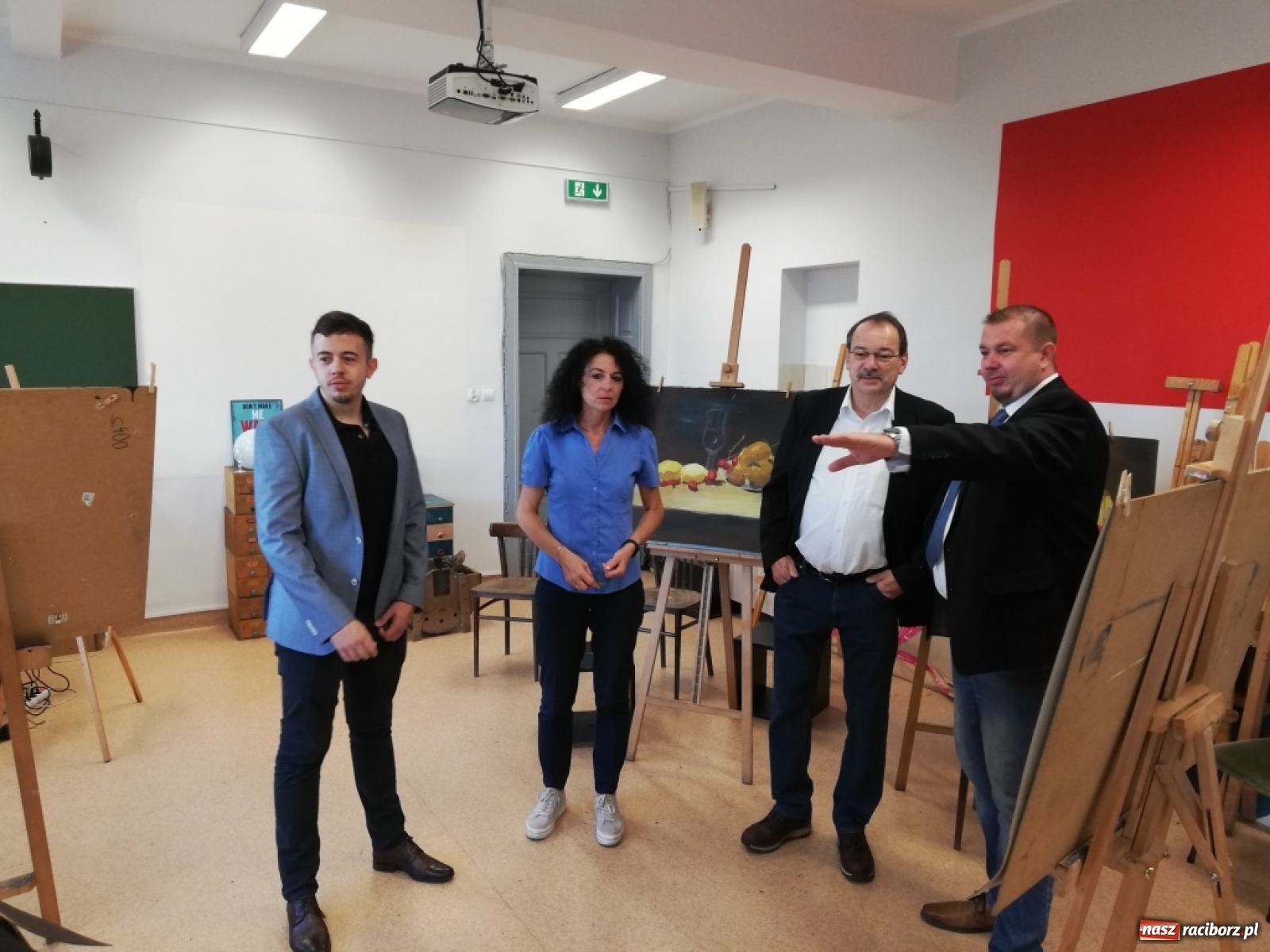 Zdjęcie w galerii na portalu naszraciborz.pl: Wizyta z partnerskich powiatów połączona z wernisażem na Zamku wiadomości z regionu