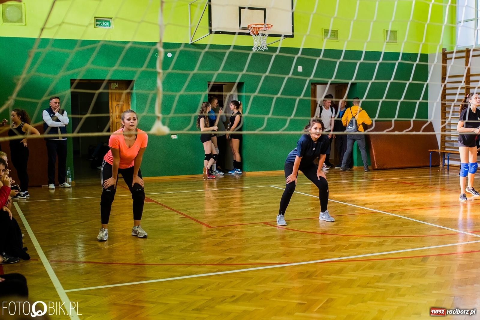 Zdjęcie w galerii na portalu naszraciborz.pl: Turniej dwójek siatkarskich dziewcząt w Ekonomiku wiadomości z regionu