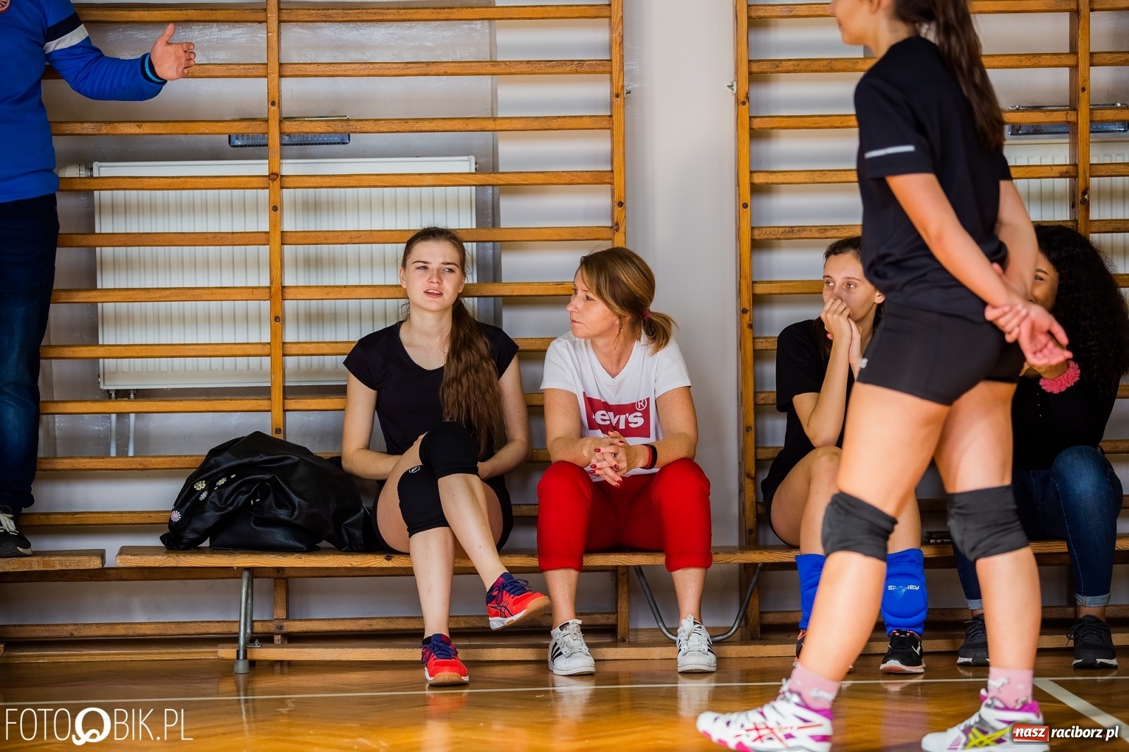 Zdjęcie w galerii na portalu naszraciborz.pl: Turniej dwójek siatkarskich dziewcząt w Ekonomiku wiadomości z regionu