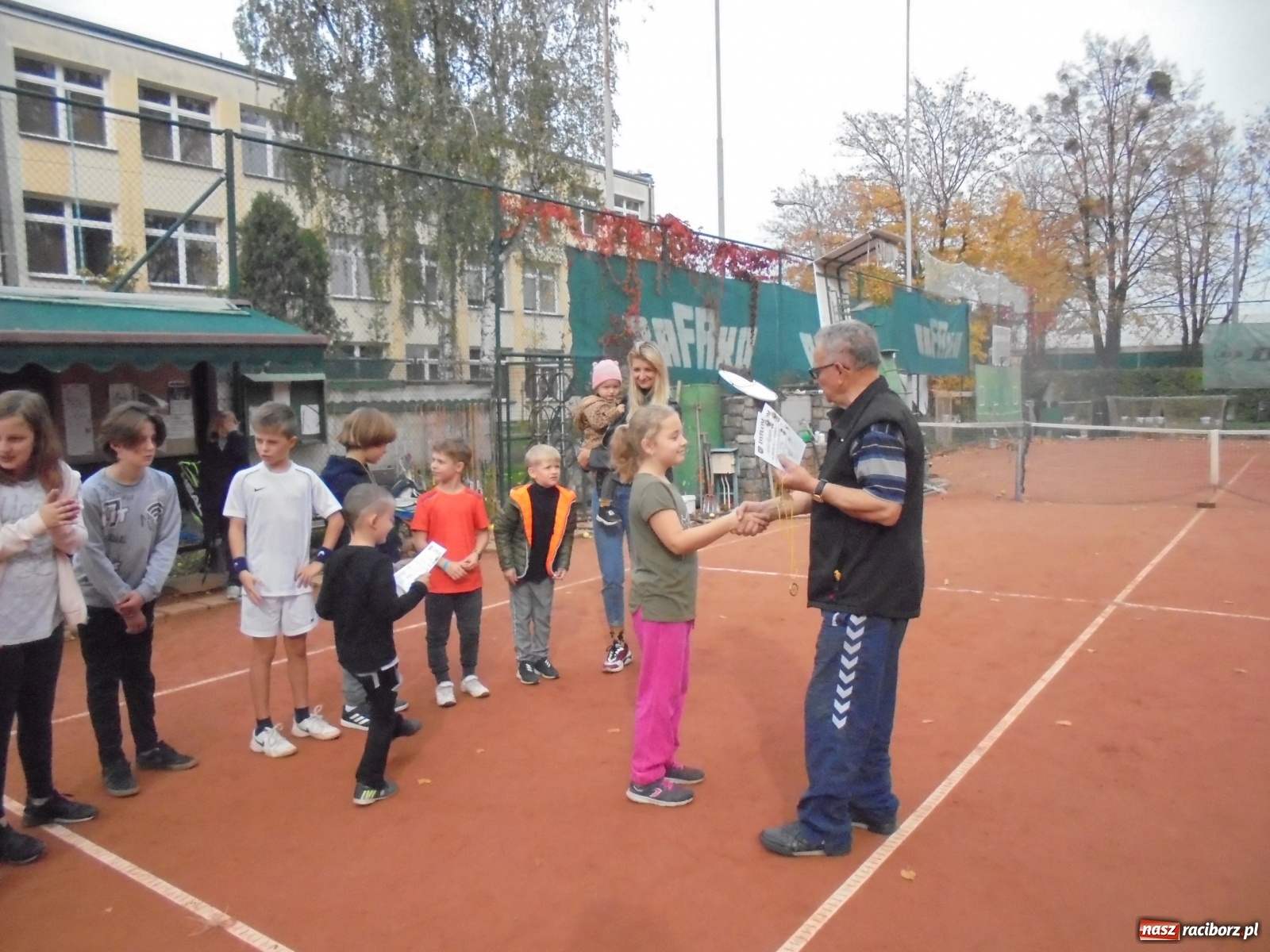 Zdjęcie w galerii na portalu naszraciborz.pl: Młodzi tenisiści rywalizowali na kortach Rafako wiadomości z regionu