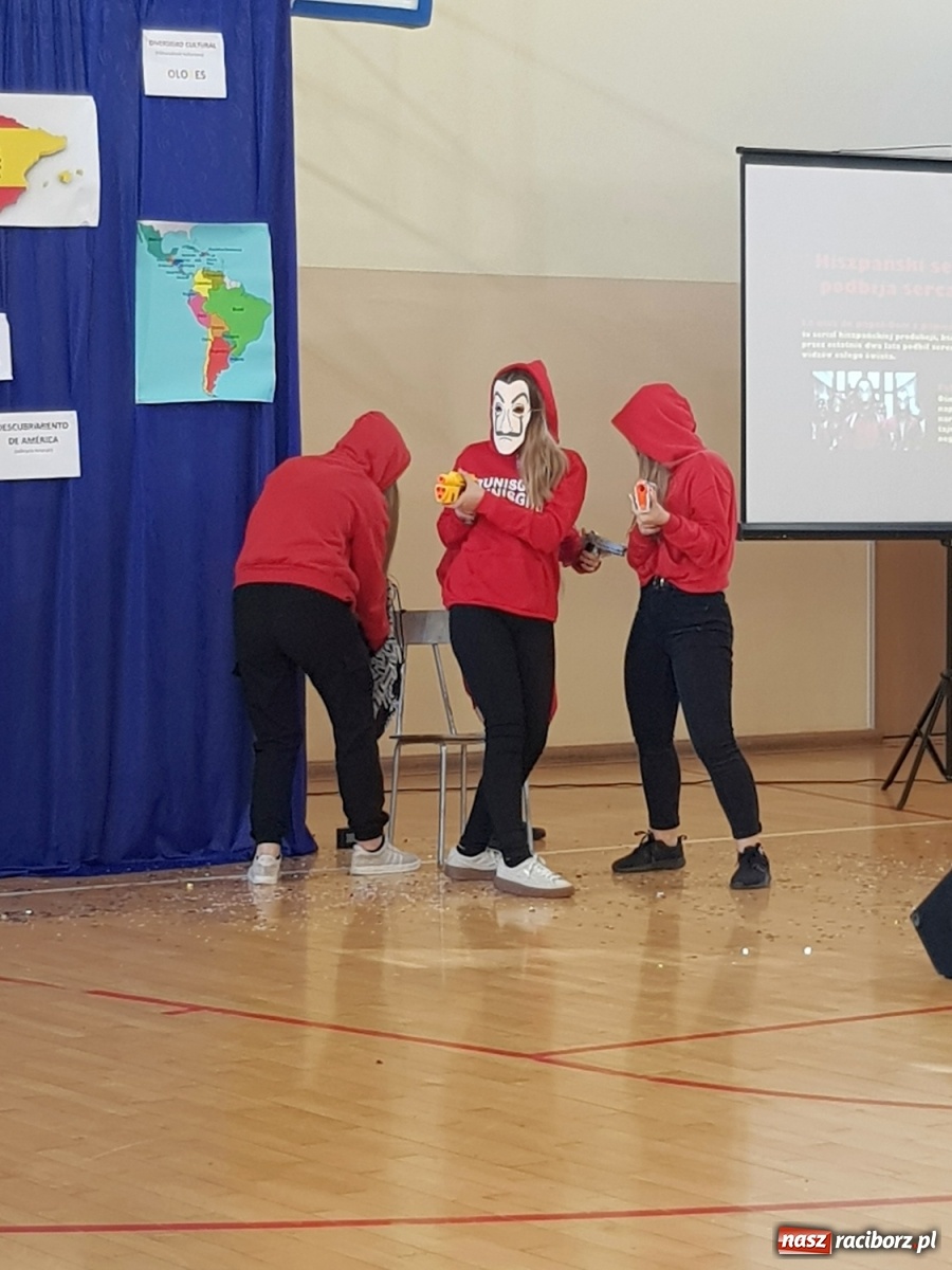Zdjęcie w galerii na portalu naszraciborz.pl: Dzień języka hiszpańskiego w II LO  wiadomości z regionu