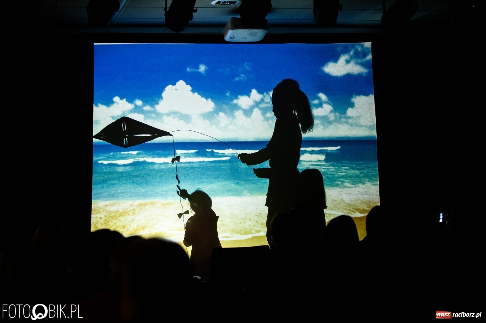 Zdjęcie w galerii na portalu naszraciborz.pl: Spektrum świętuje na zamku swoje piąte urodziny [FOTO i WIDEO] wiadomości z regionu