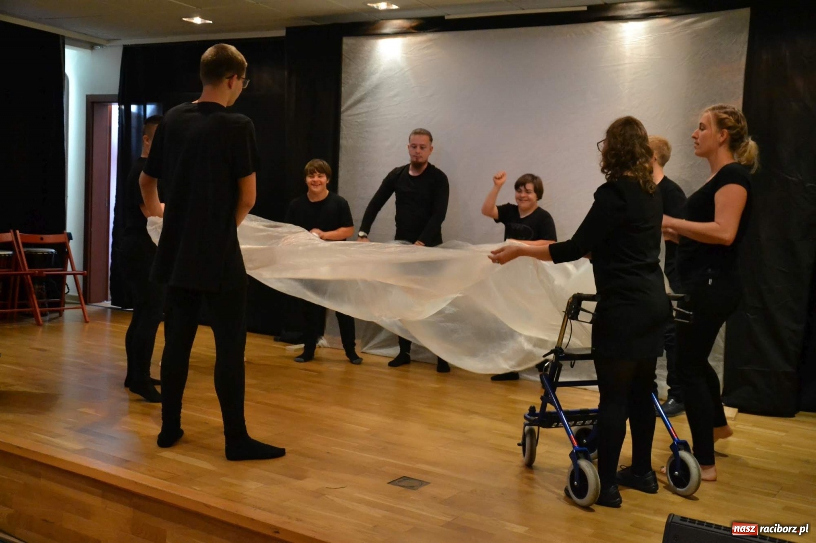 Zdjęcie w galerii na portalu naszraciborz.pl: Spektrum świętuje na zamku swoje piąte urodziny [FOTO i WIDEO] wiadomości z regionu