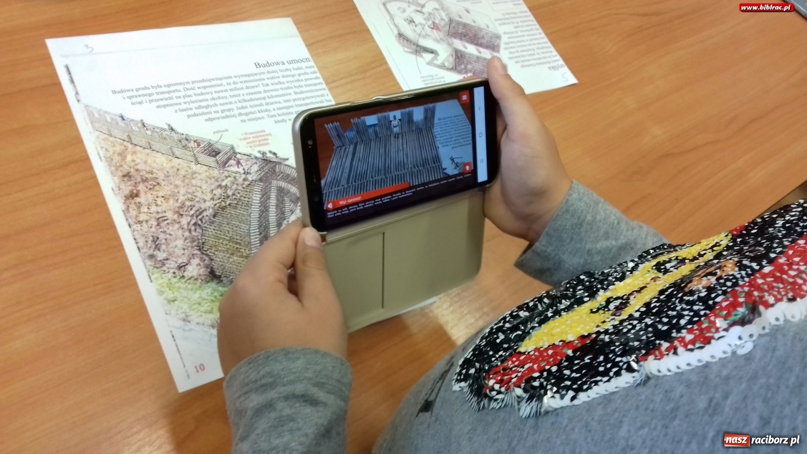 Zdjęcie w galerii na portalu naszraciborz.pl: Nowe technologie zawitały do biblioteki na Płoni wiadomości z regionu