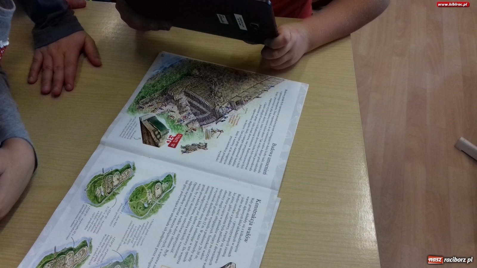 Zdjęcie w galerii na portalu naszraciborz.pl: Nowe technologie zawitały do biblioteki na Płoni wiadomości z regionu