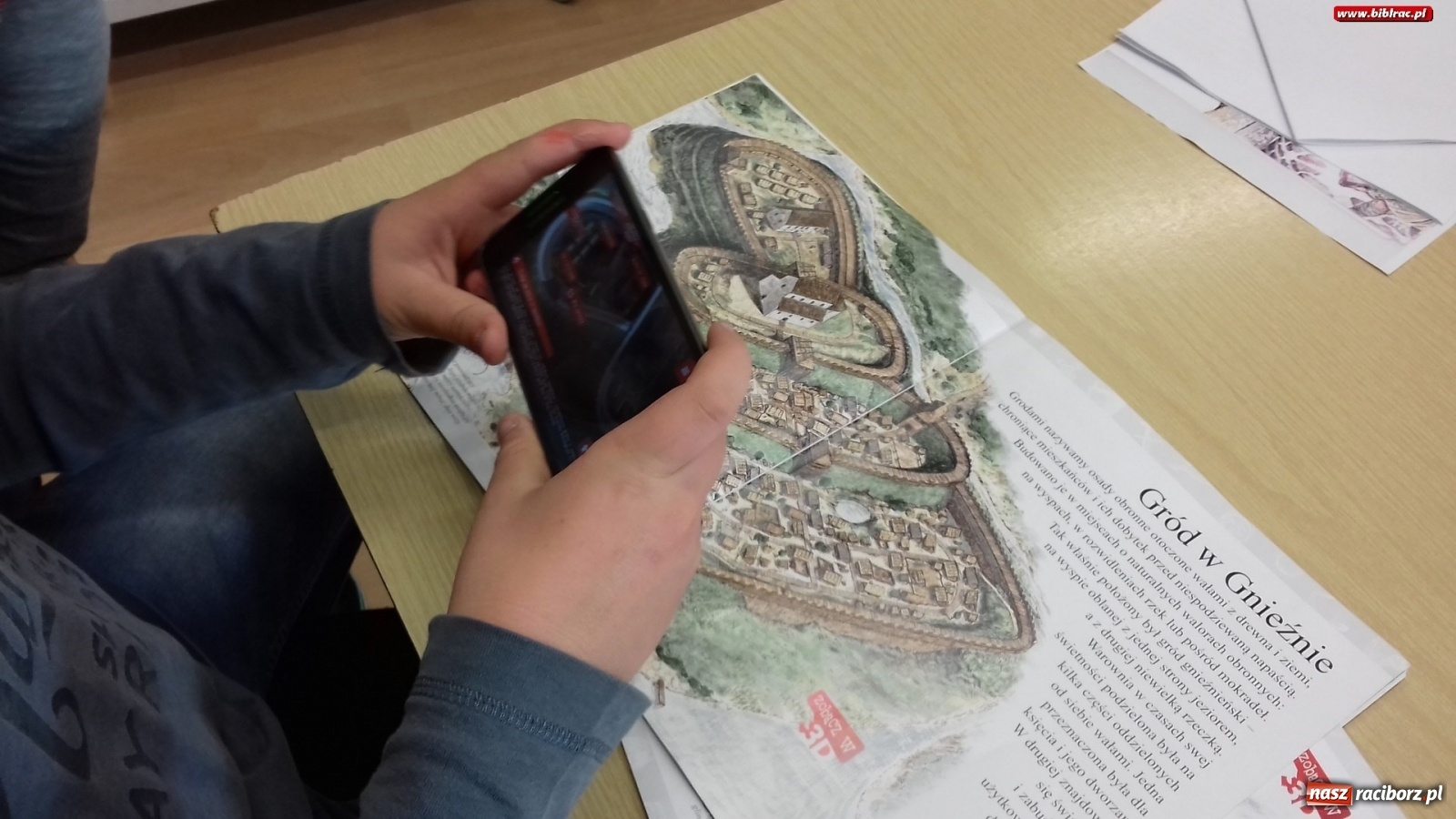 Zdjęcie w galerii na portalu naszraciborz.pl: Nowe technologie zawitały do biblioteki na Płoni wiadomości z regionu