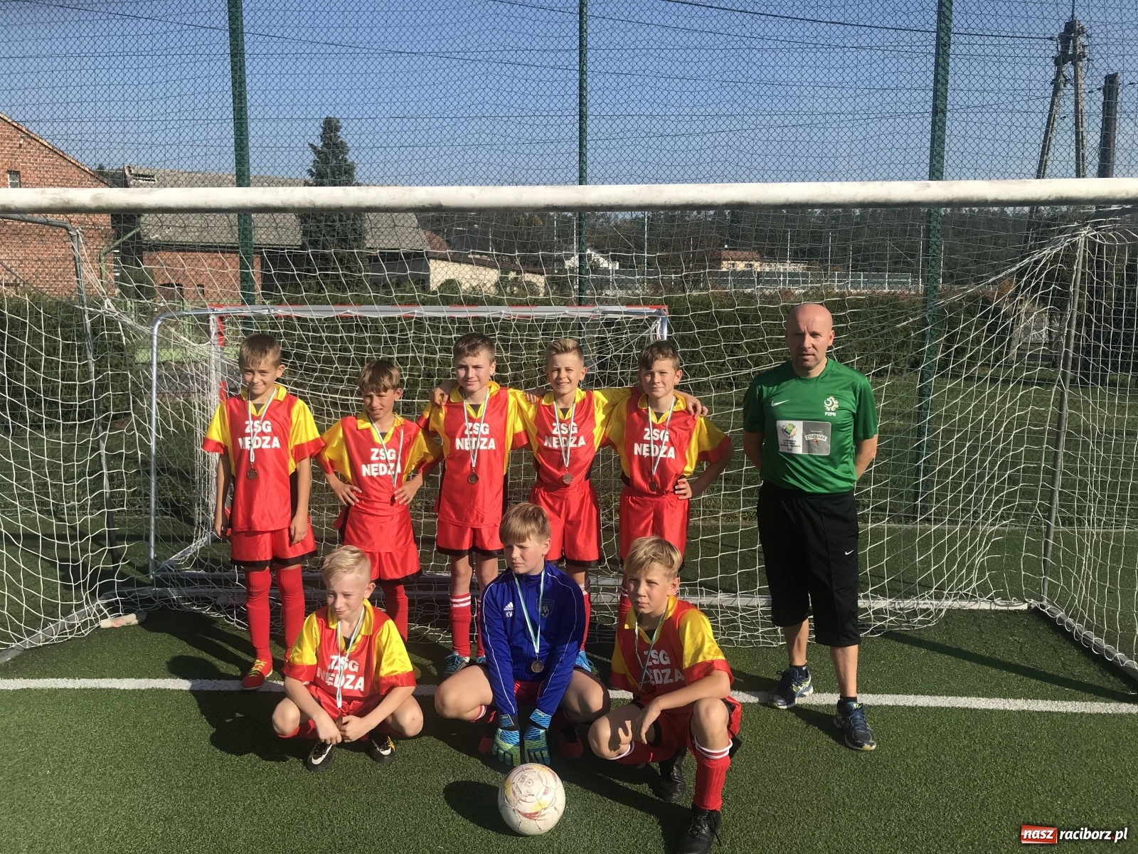 Zdjęcie w galerii na portalu naszraciborz.pl: Puchar Tymbarku. Ocice i Nędza w finale powiatowym wiadomości z regionu