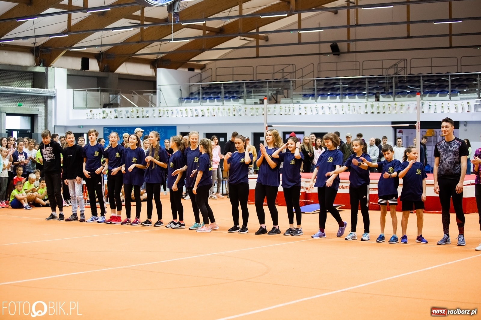Zdjęcie w galerii na portalu naszraciborz.pl: Jesienne Halowe Mistrzostwa Raciborza w lekkiej atletyce wiadomości z regionu
