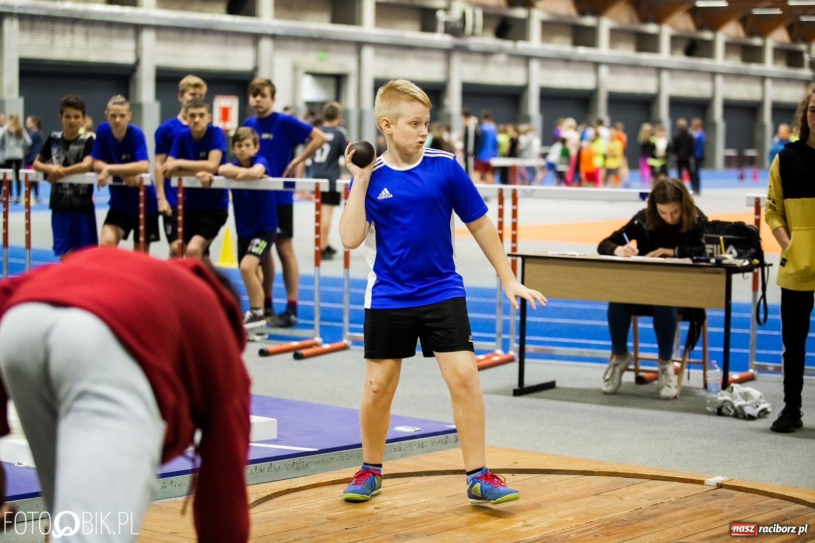 Zdjęcie w galerii na portalu naszraciborz.pl: Jesienne Halowe Mistrzostwa Raciborza w lekkiej atletyce wiadomości z regionu