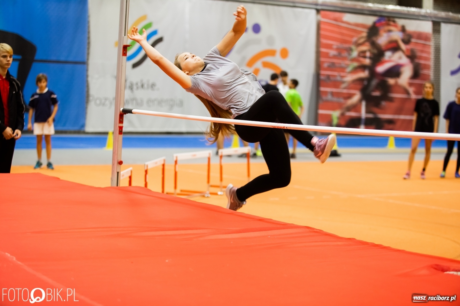 Zdjęcie w galerii na portalu naszraciborz.pl: Jesienne Halowe Mistrzostwa Raciborza w lekkiej atletyce wiadomości z regionu