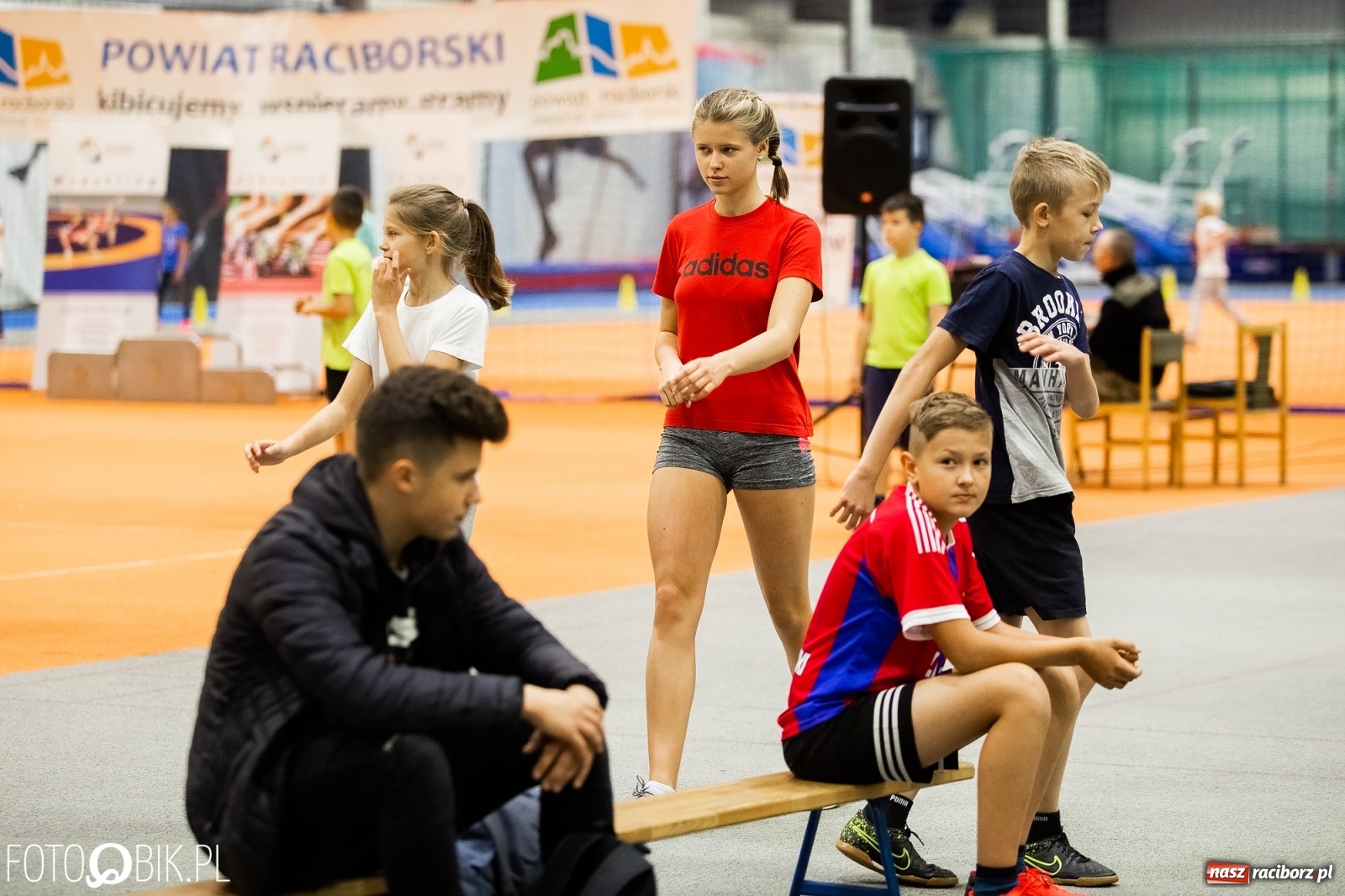 Zdjęcie w galerii na portalu naszraciborz.pl: Jesienne Halowe Mistrzostwa Raciborza w lekkiej atletyce wiadomości z regionu